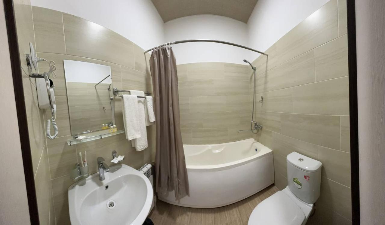 Hotel Aral Нукус Екстериор снимка